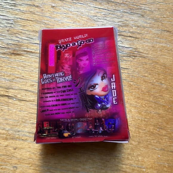 MINI BRATZ BUNDLE! Tokyo a Go Go Cloe, Jade, and Cruiser - Picture 5 of 8